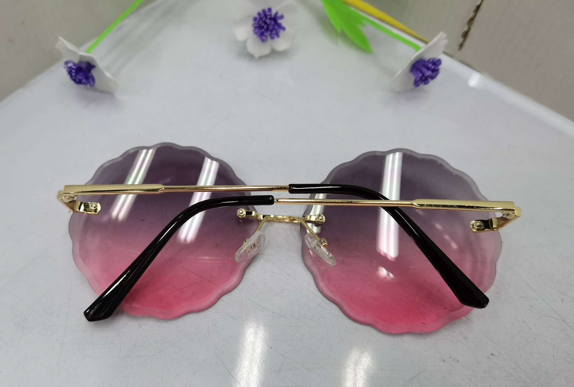 FP9002 pairs of 2020 in-stock sunglasses, Korean-style popular sunshade glasses, fashionable large-frame same type UV protection sunglasses, polygonal sunglasses, trendy retro fashion sunglasses, radiation-proof glasses detail image 2