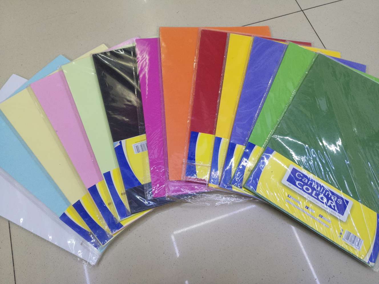 A4220g彩纸，4色浅色，其余深色
10张一包