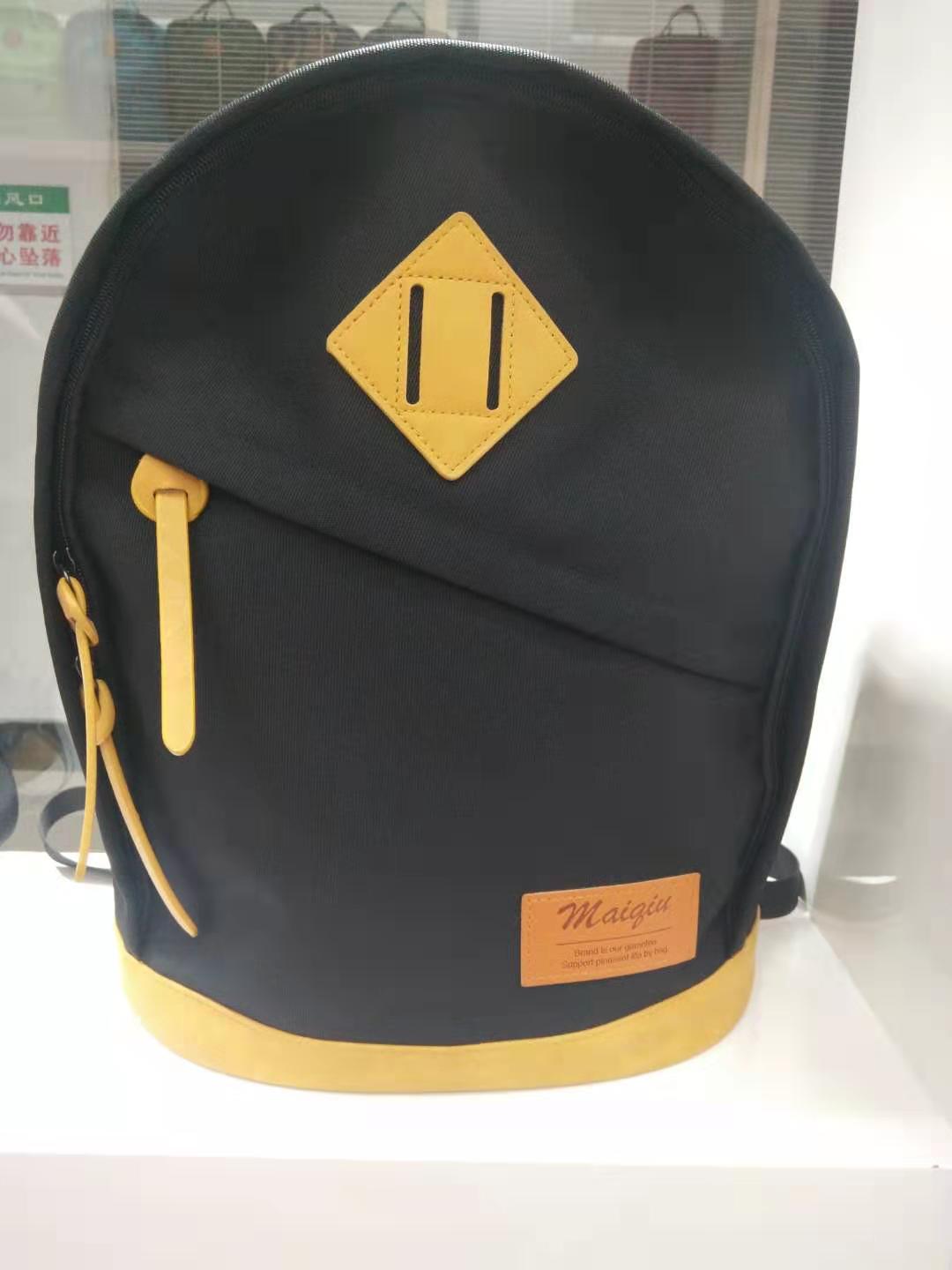 Sports Backpack Travel Bag Leisure Bag Student Backpack full figure