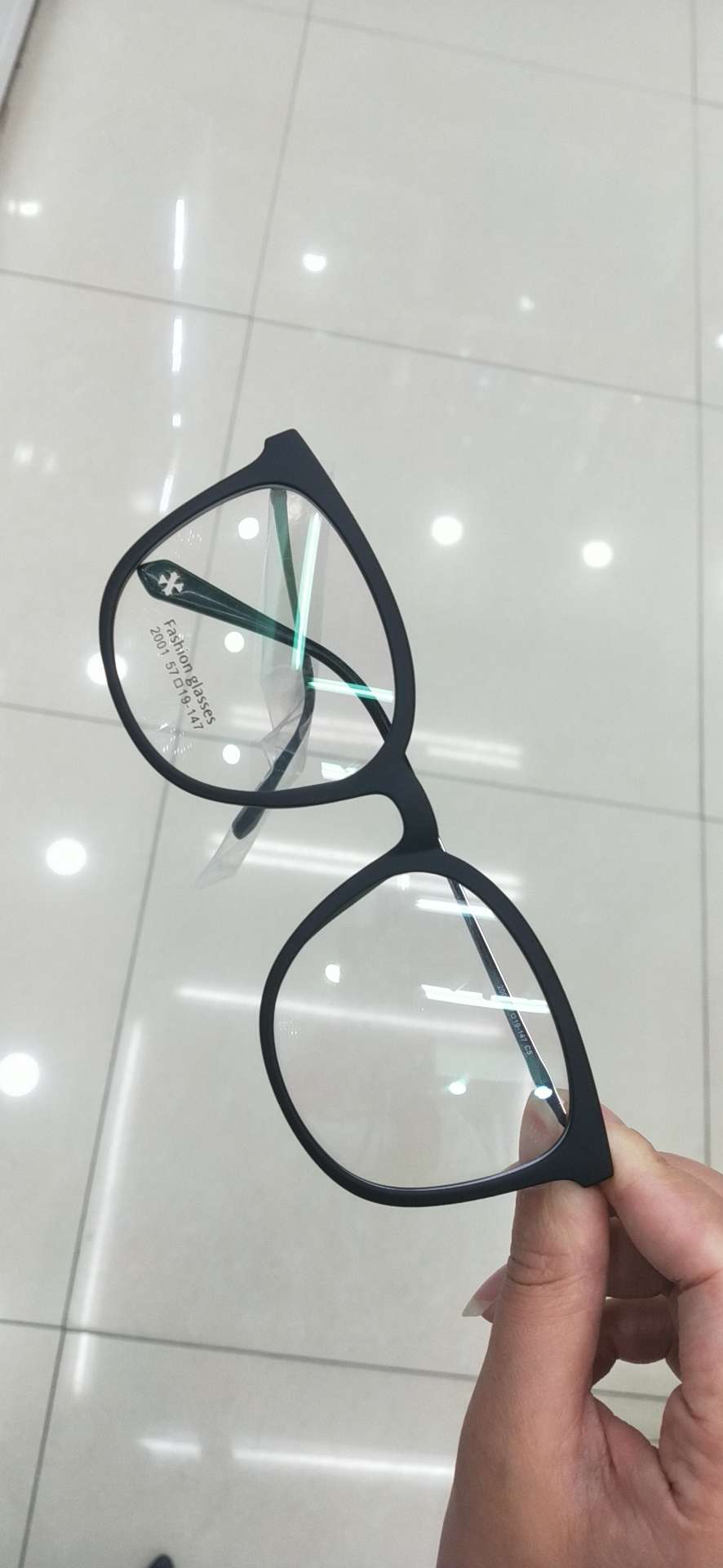 镜框秀求眼镜