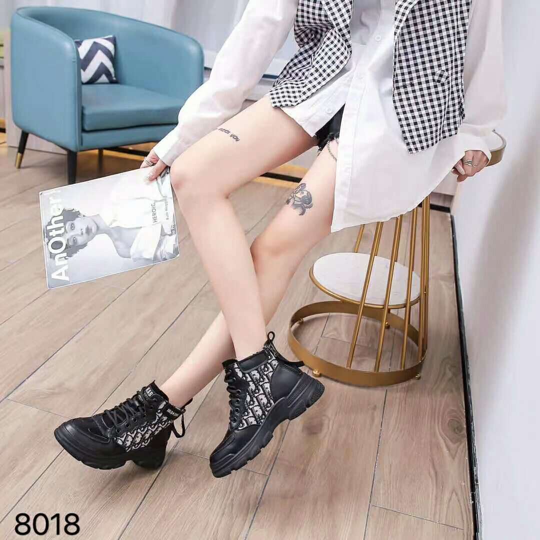 花色真皮女鞋产品图