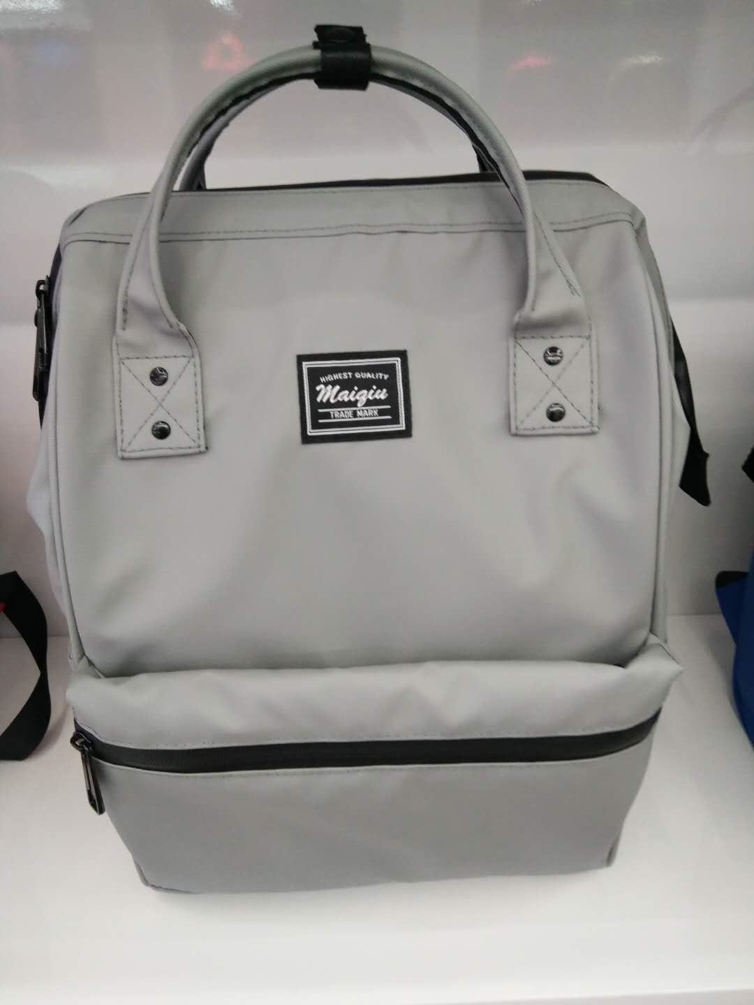Casual Bag Handbag Men's And Women's Travel Bag Waterproof Bag full figure
