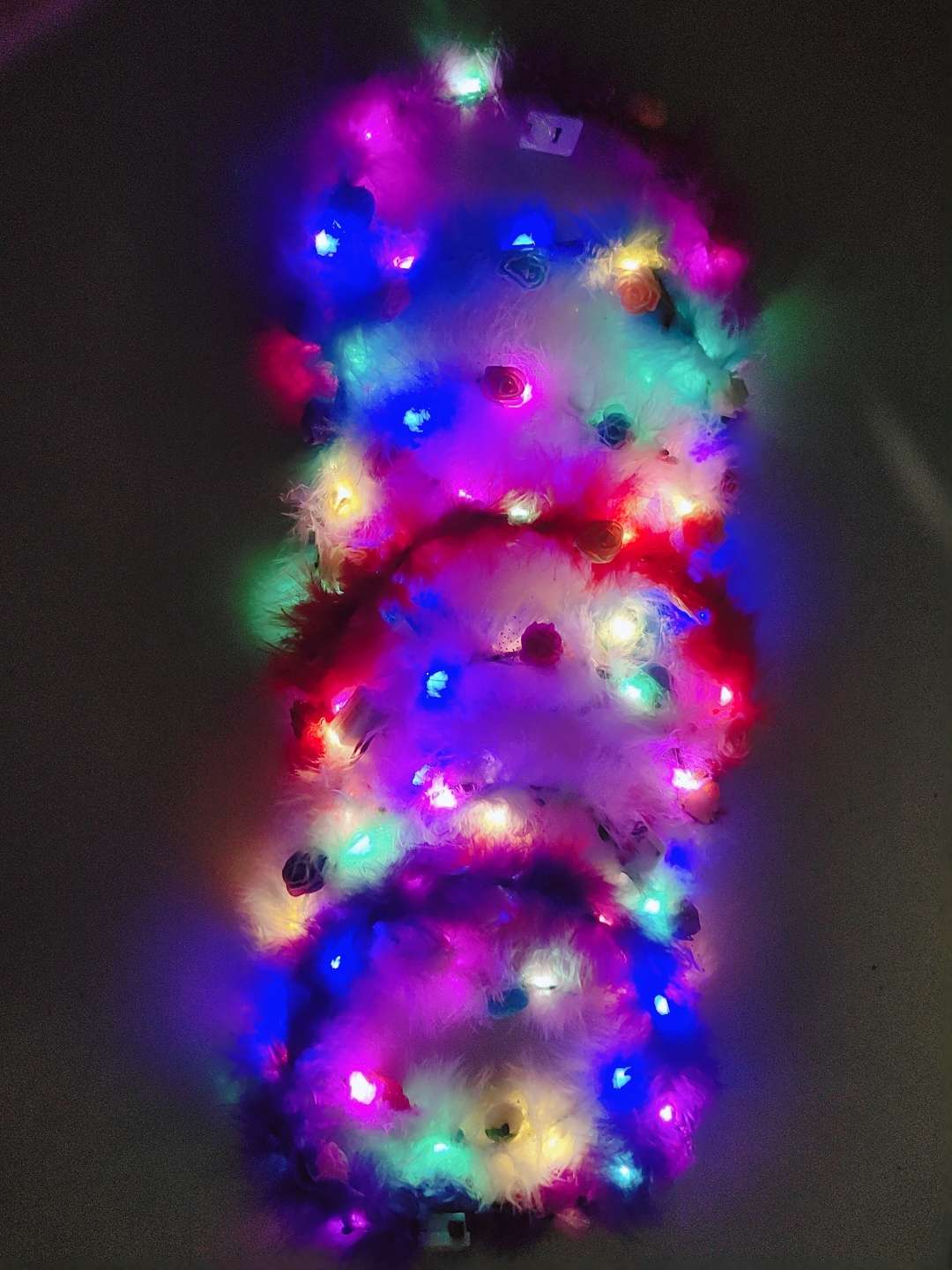 高亮发光羽毛花环儿童成人金丝羽毛发箍节日派对夜光闪光头饰热卖产品图