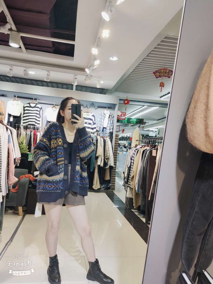 欧货开衫产品图