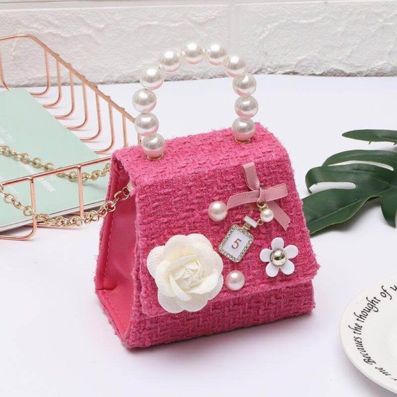 Cute children's bag, small chanel-style bag, online red envelope, dinner bag, hand-held crossbody bag Item Picture