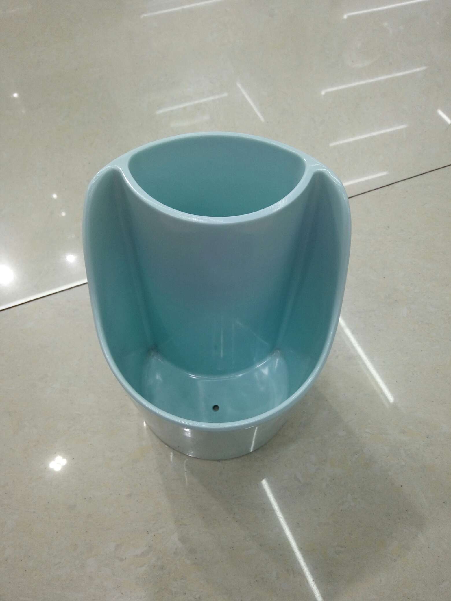 一箱48个。尺寸：12.5*8.5厘米。A5食品级，欧美品质