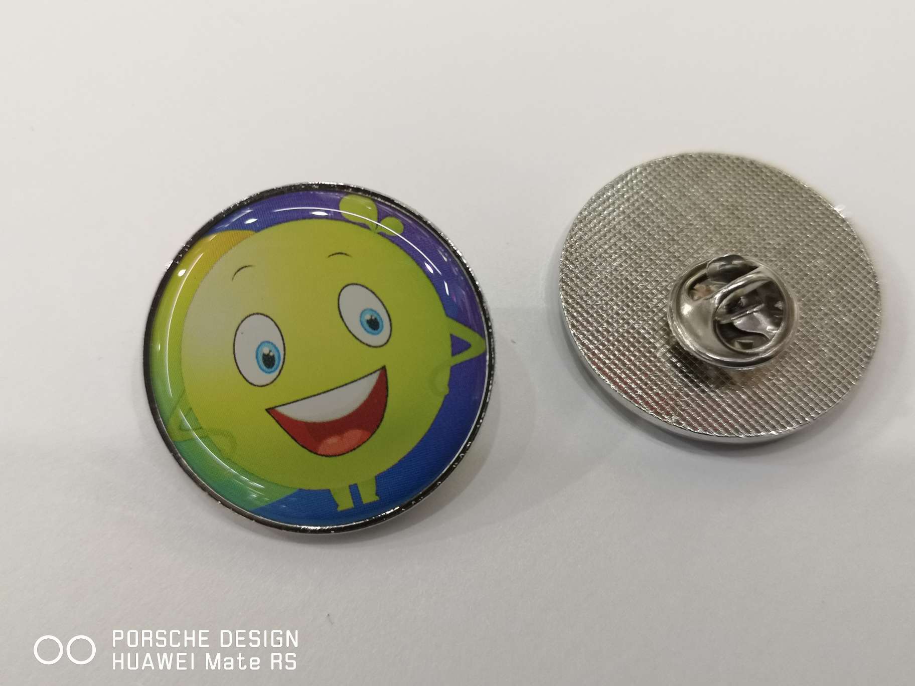 Metal badges, name badges, rubber-coated smiling face badges detail image 17