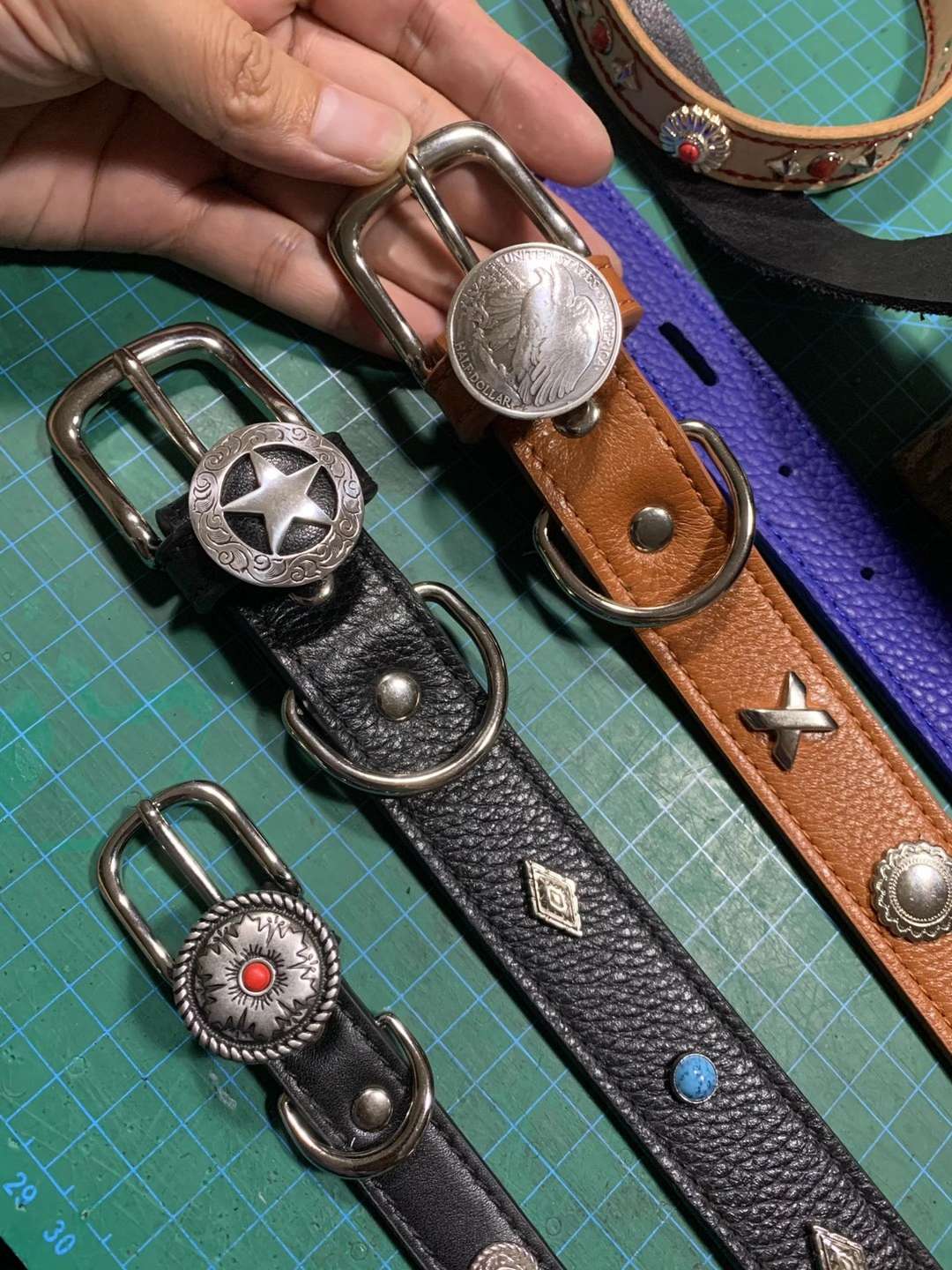 中大型犬项圈
一直在尝试款式
这几件有没有帅爆呀！后面的小可爱们的款式百看不厌哦！