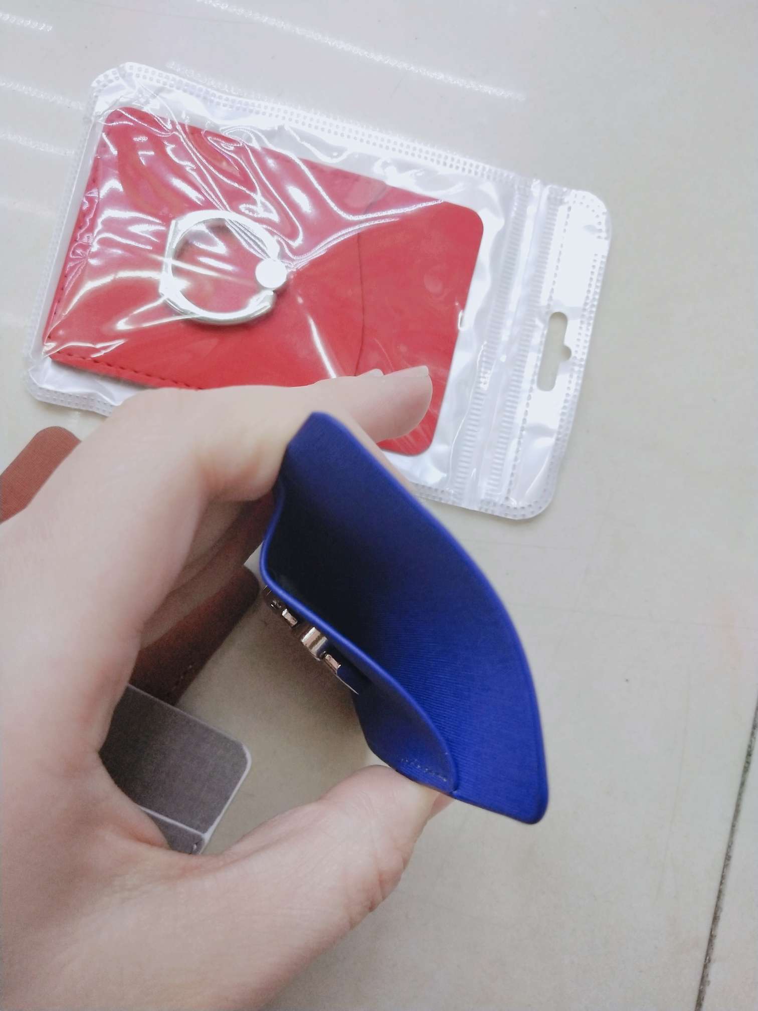 波形条纹方格指环插卡背贴详情图1