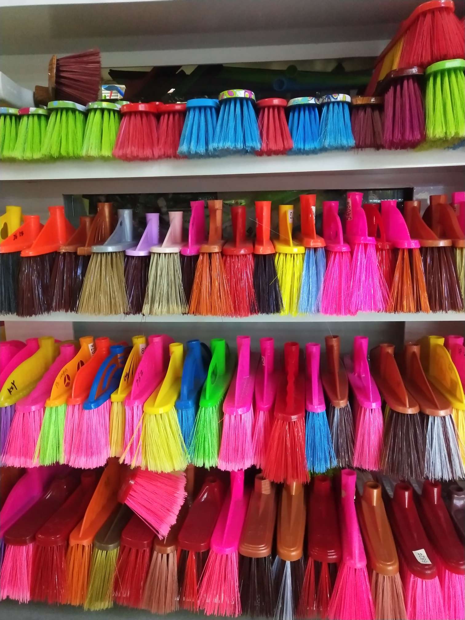 High stretch silk color mixing broom thumbnail