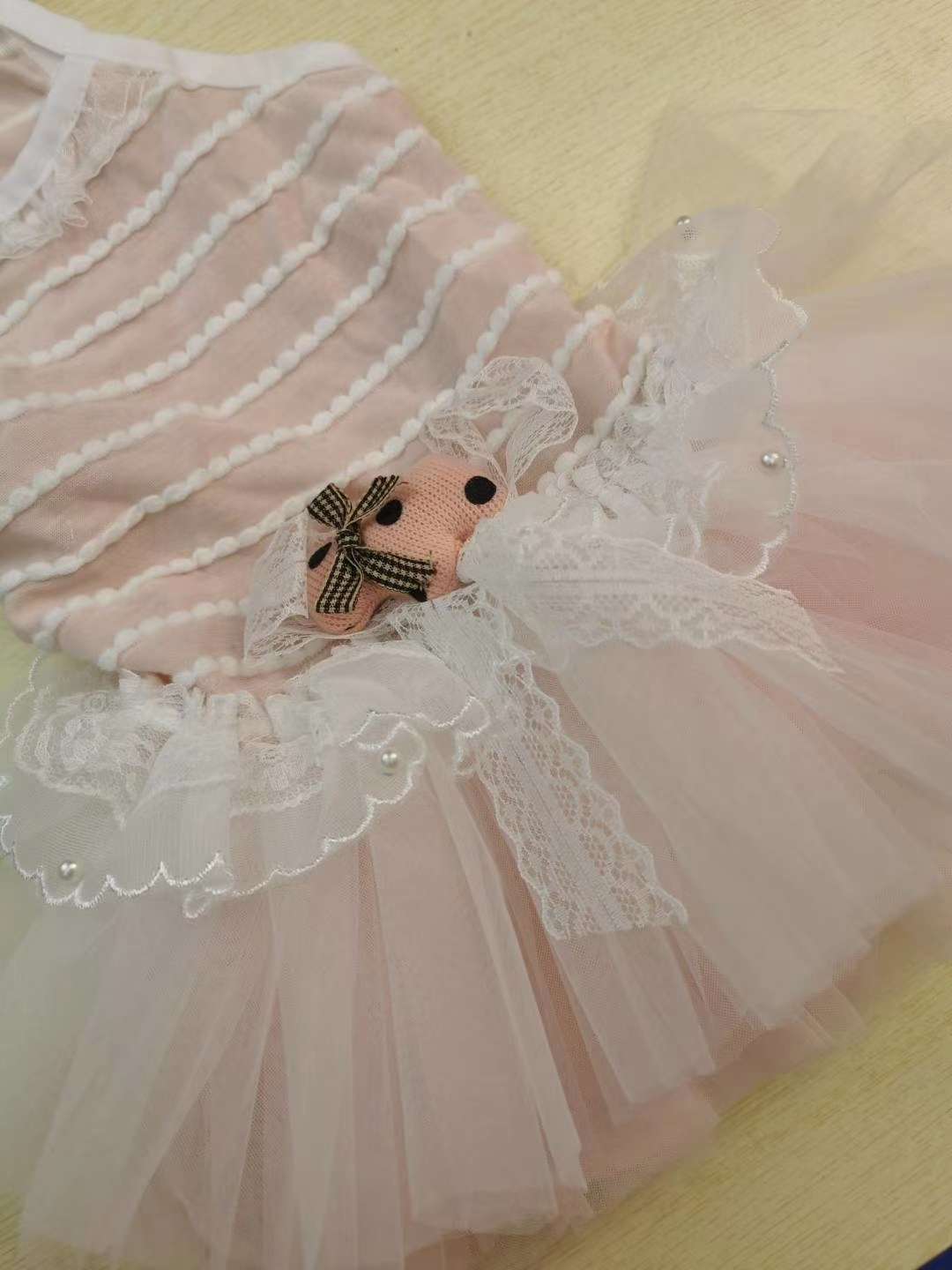 宠物吊带裙/宠物用品衣服/宠物新款裙子白底实物图