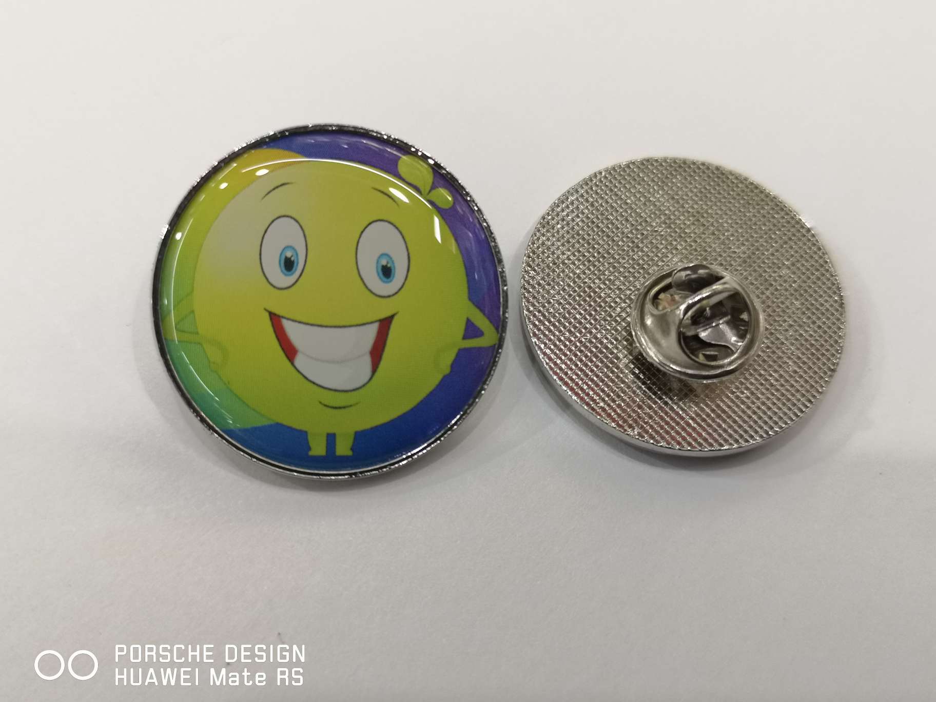 Metal badges, name badges, rubber-coated smiling face badges detail image 6