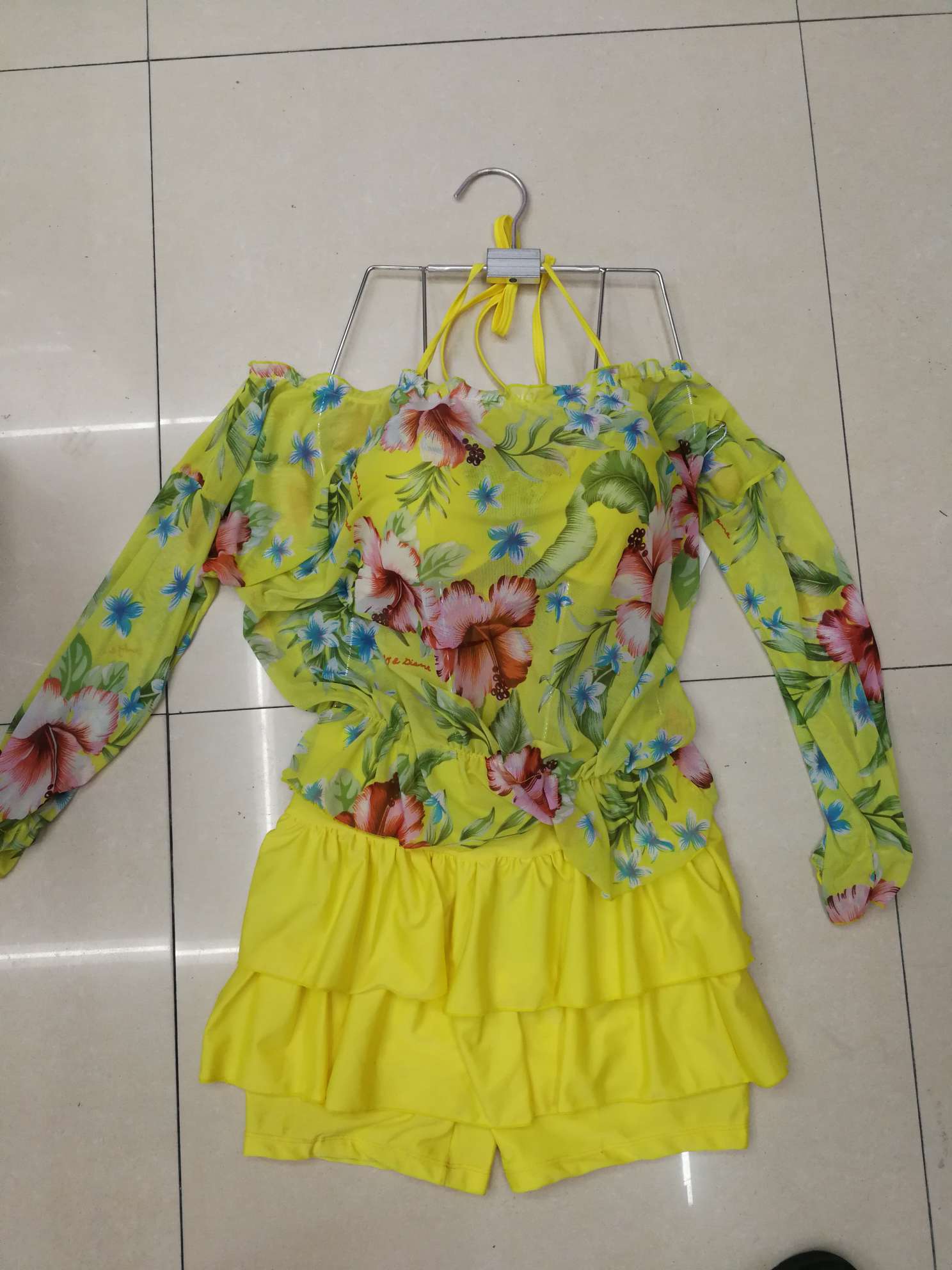 Three-Piece Bikini Culottes, Long Sleeve Netting With Sun Protection Specification drawing