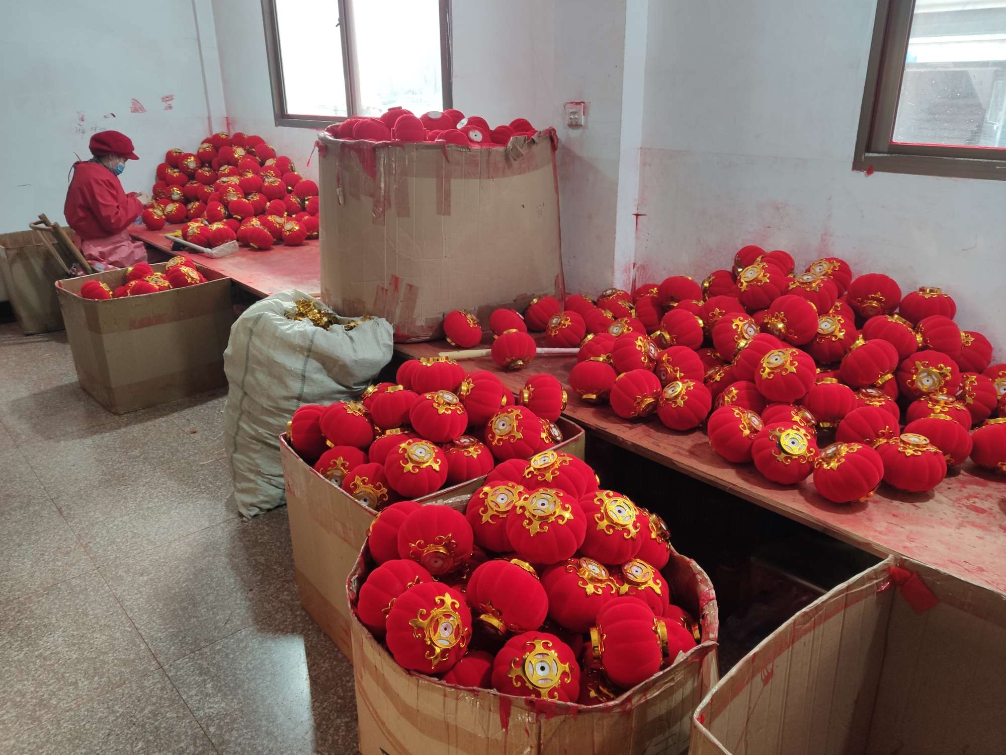 植绒灯笼 装饰灯笼 吸式小灯笼  3# 4# 5# 6# 进红商城详情图6