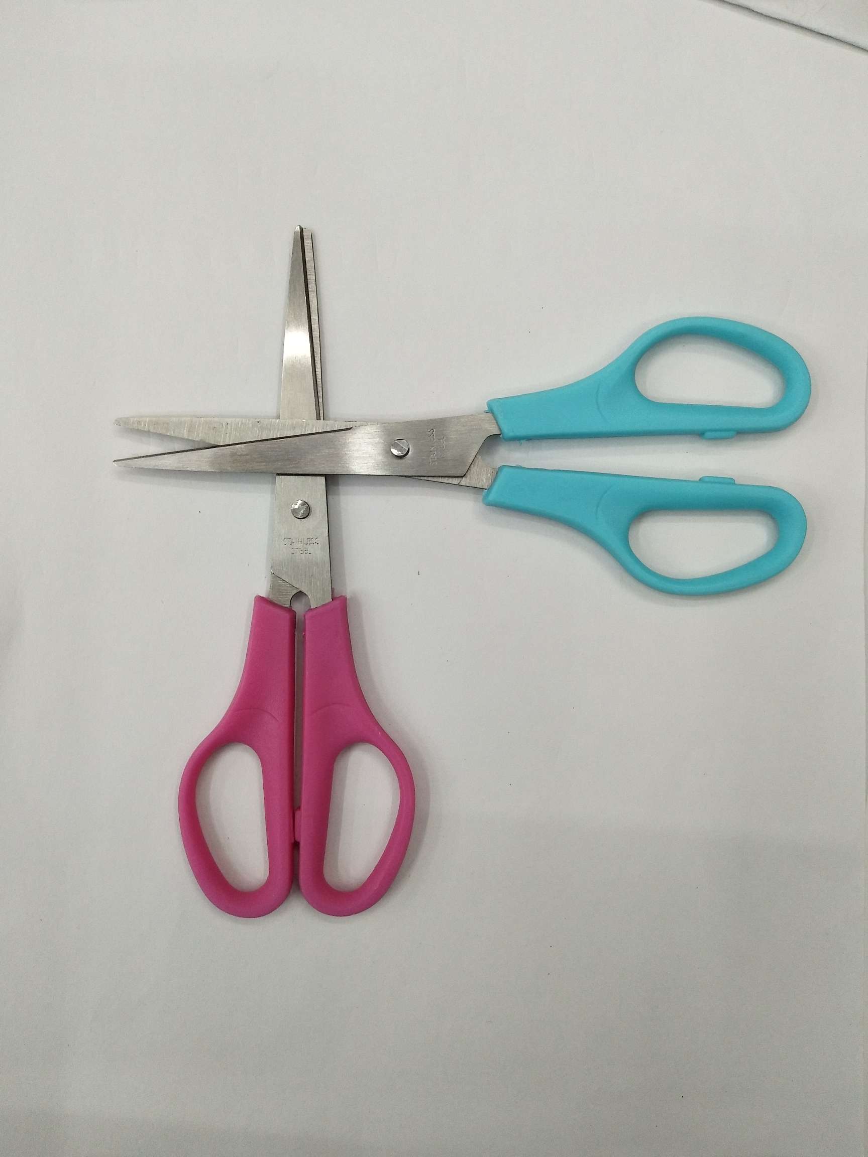 Scissors 328 large A scissors details Picture