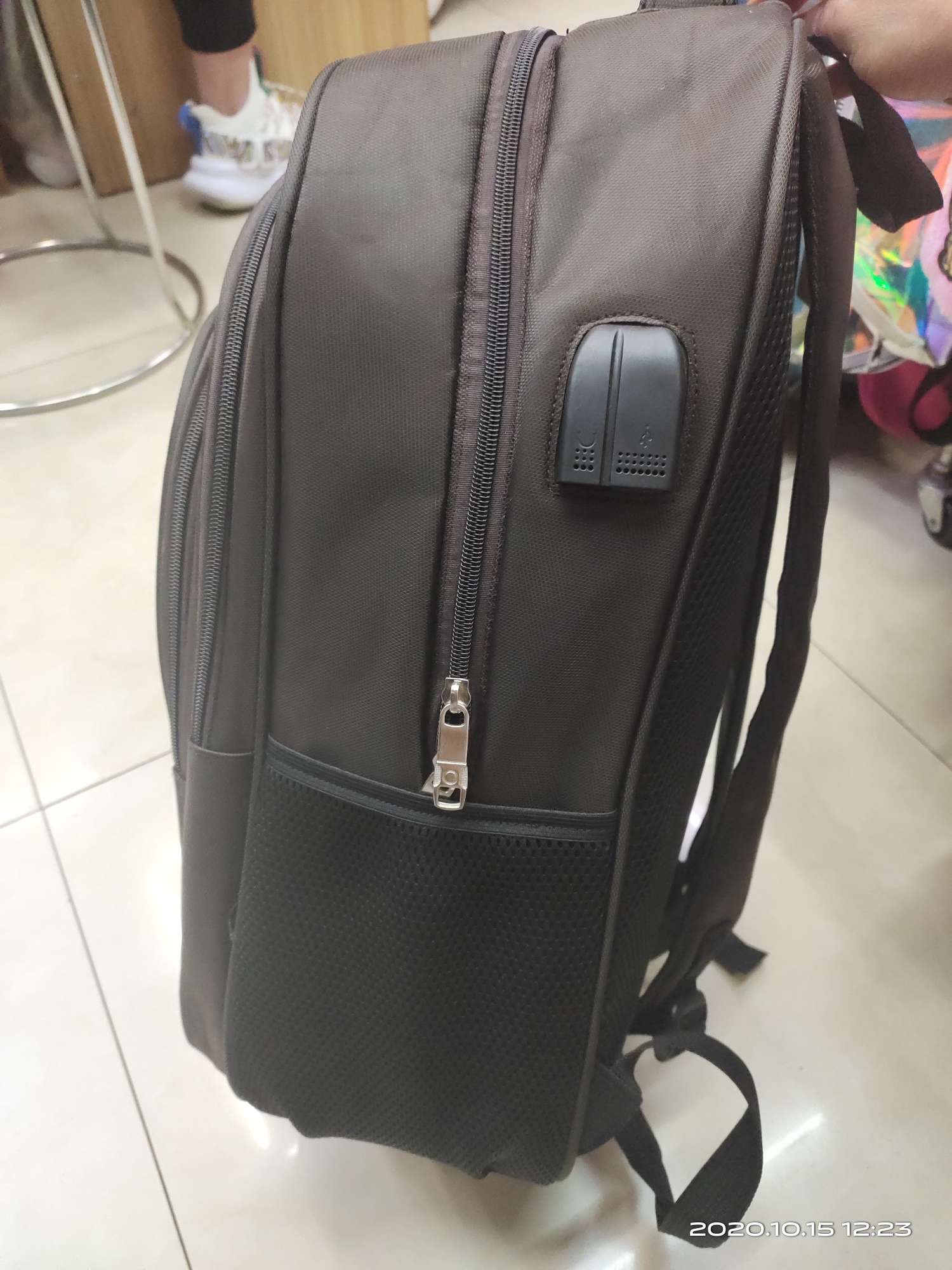 背包白底实物图