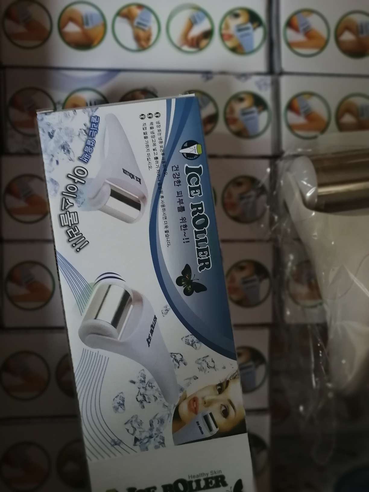 亚马逊热销ICE ROLLER冰滚轮 按摩肌肤冰镇冰锤舒缓韩国冰滚轮详情图5