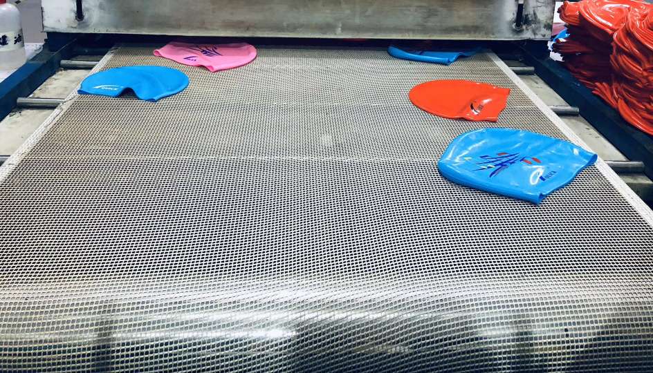 Silicone Swim Cap Size Women's Swim Cap Drop Cap Application Scenario
