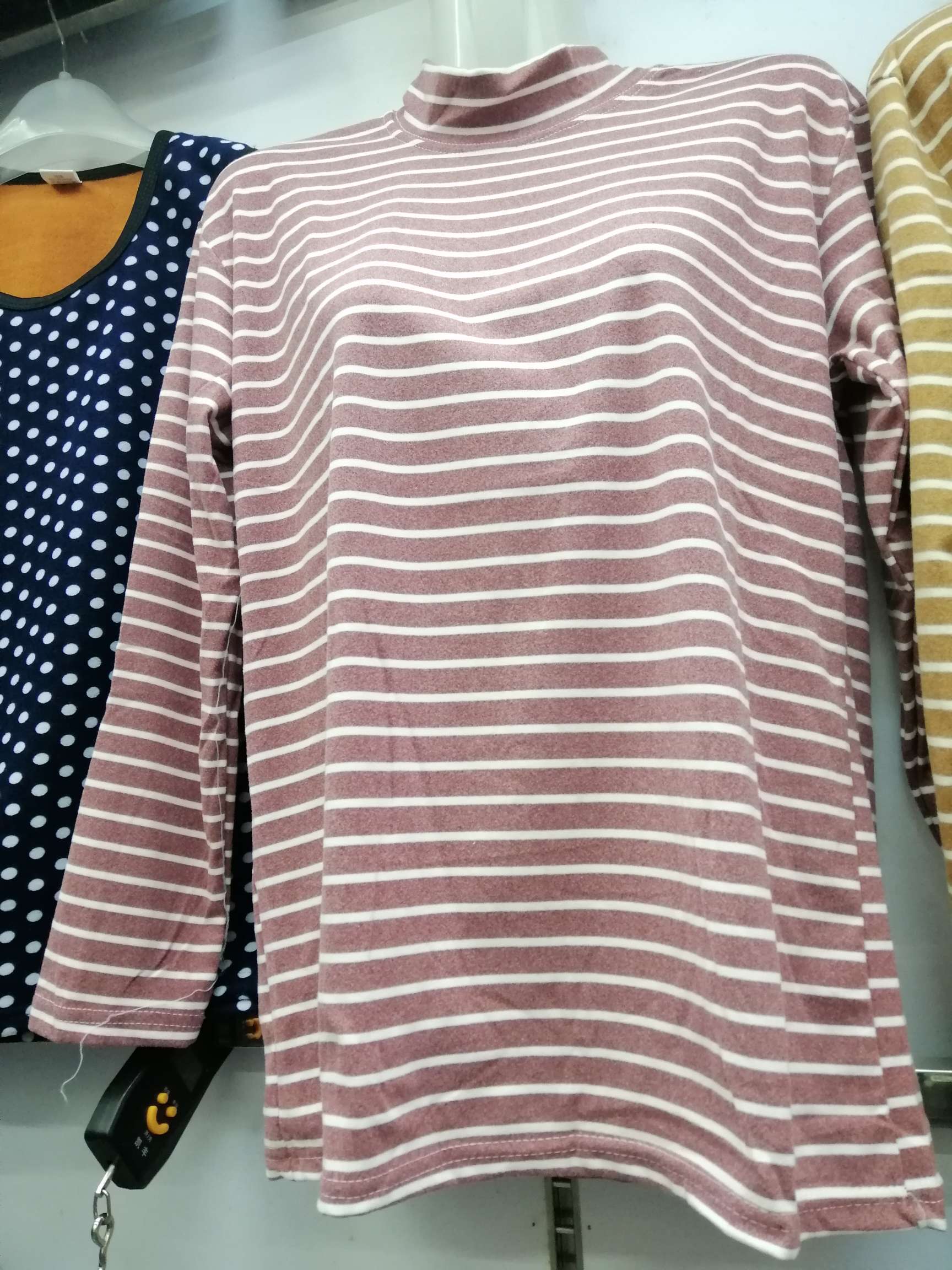 新款中老年女装  妈妈保暖衣   白搭内衣  女士上衣松大码半袖上衣纯棉潮流男装体恤白底实物图