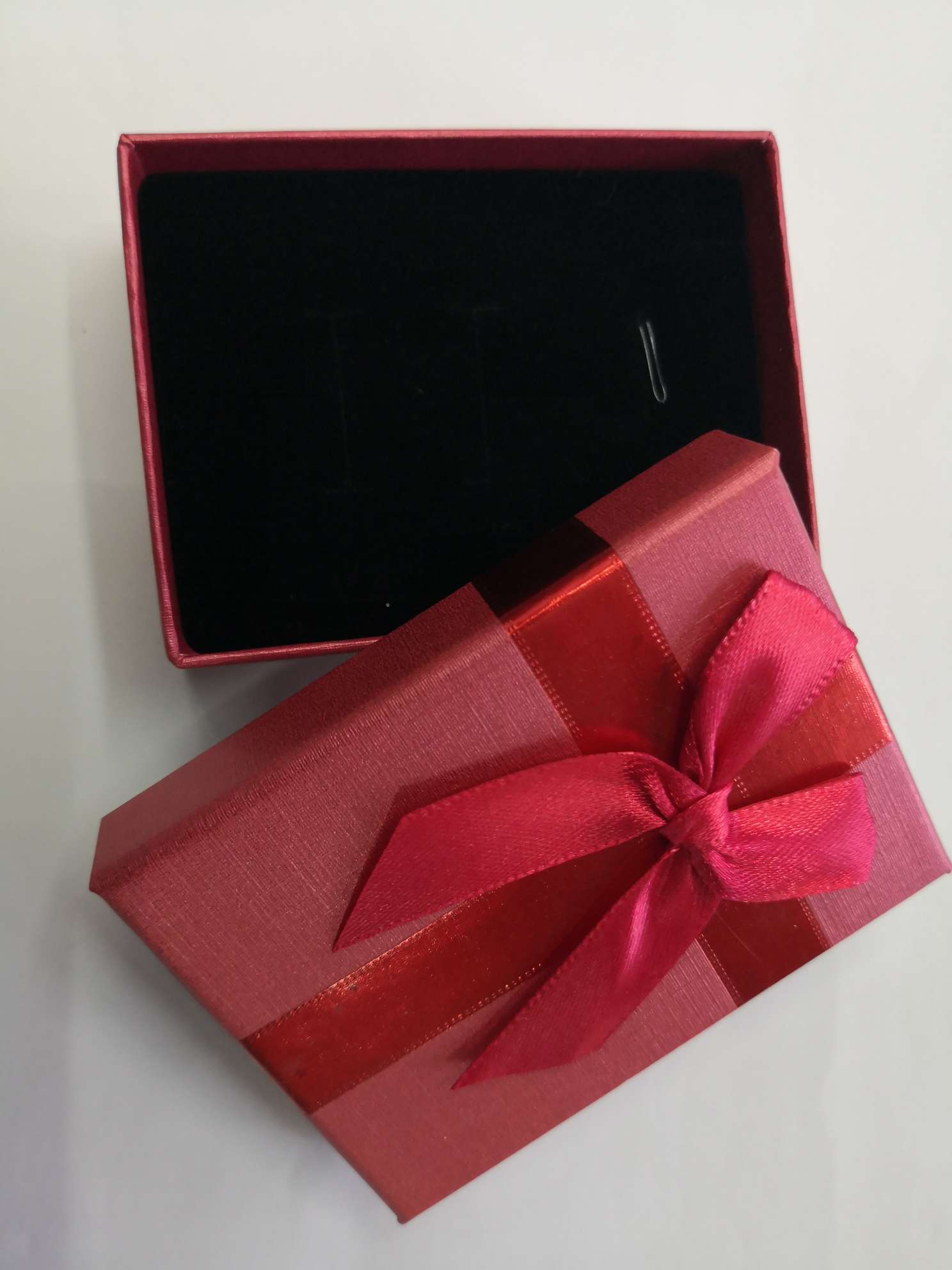 Exquisite necklace pendant box