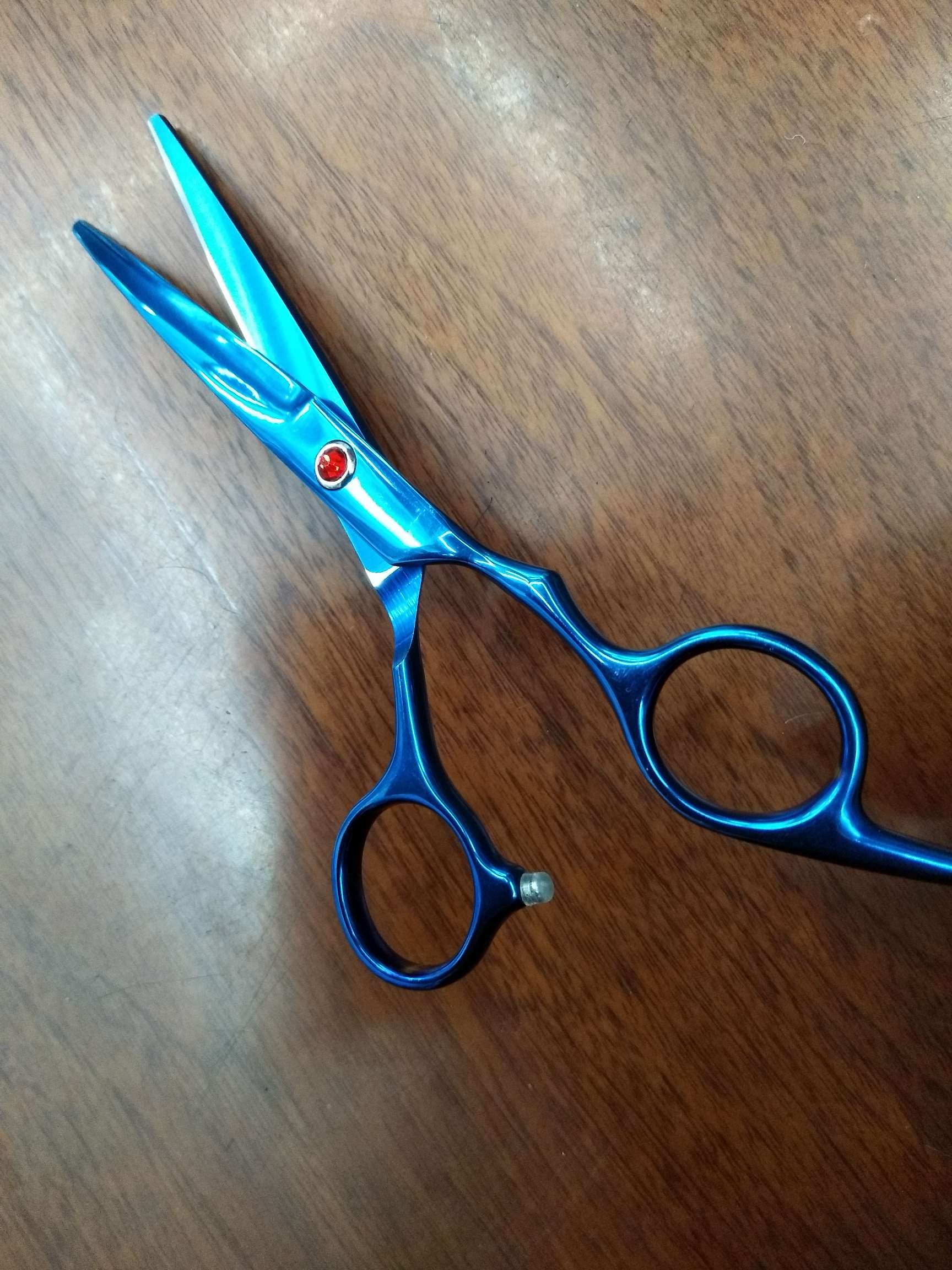 Scissors, office scissors, hairdressing scissors, household scissors Application Scenario