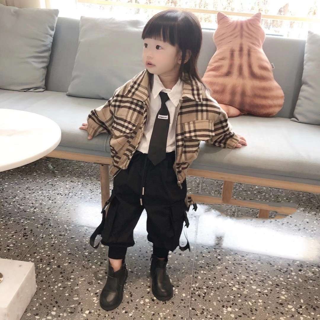 Ziyin Jacket details Picture