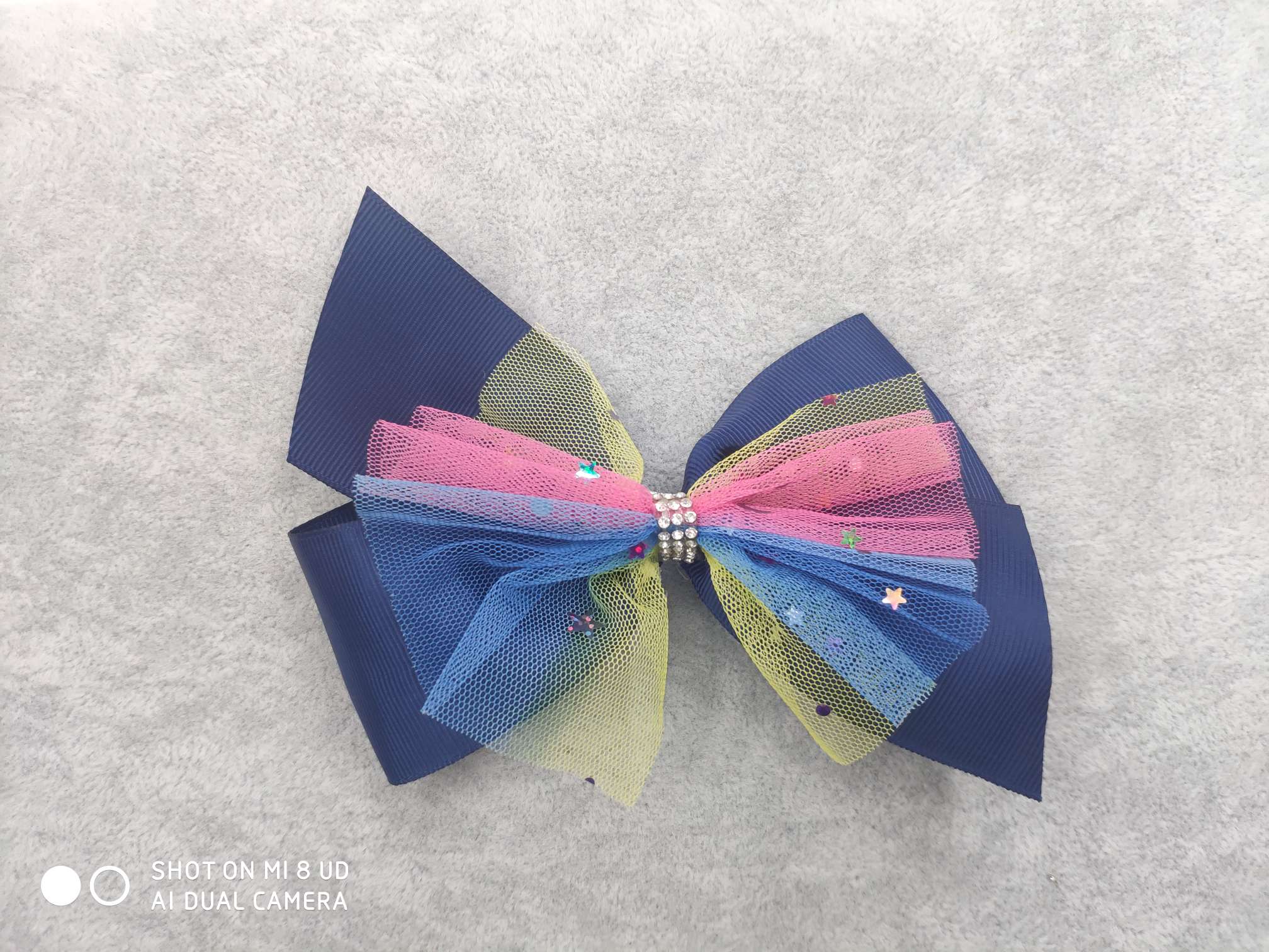Red, blue and black border flower thumbnail