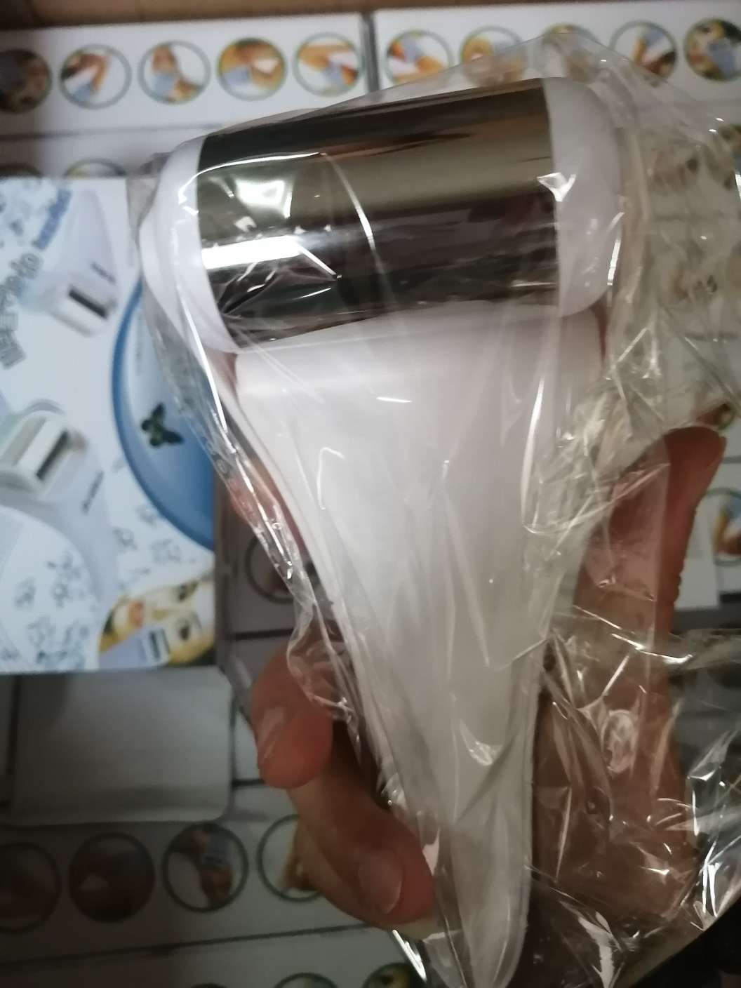 亚马逊热销ICE ROLLER冰滚轮 按摩肌肤冰镇冰锤舒缓韩国冰滚轮详情图1