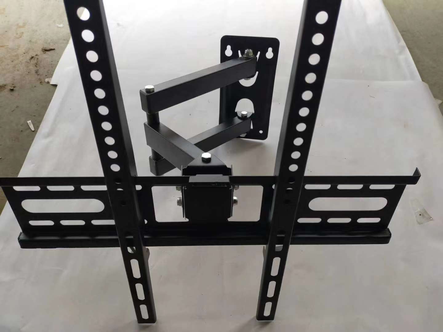 LCD TV bracket 26_55 universal, 814 Application Scenario