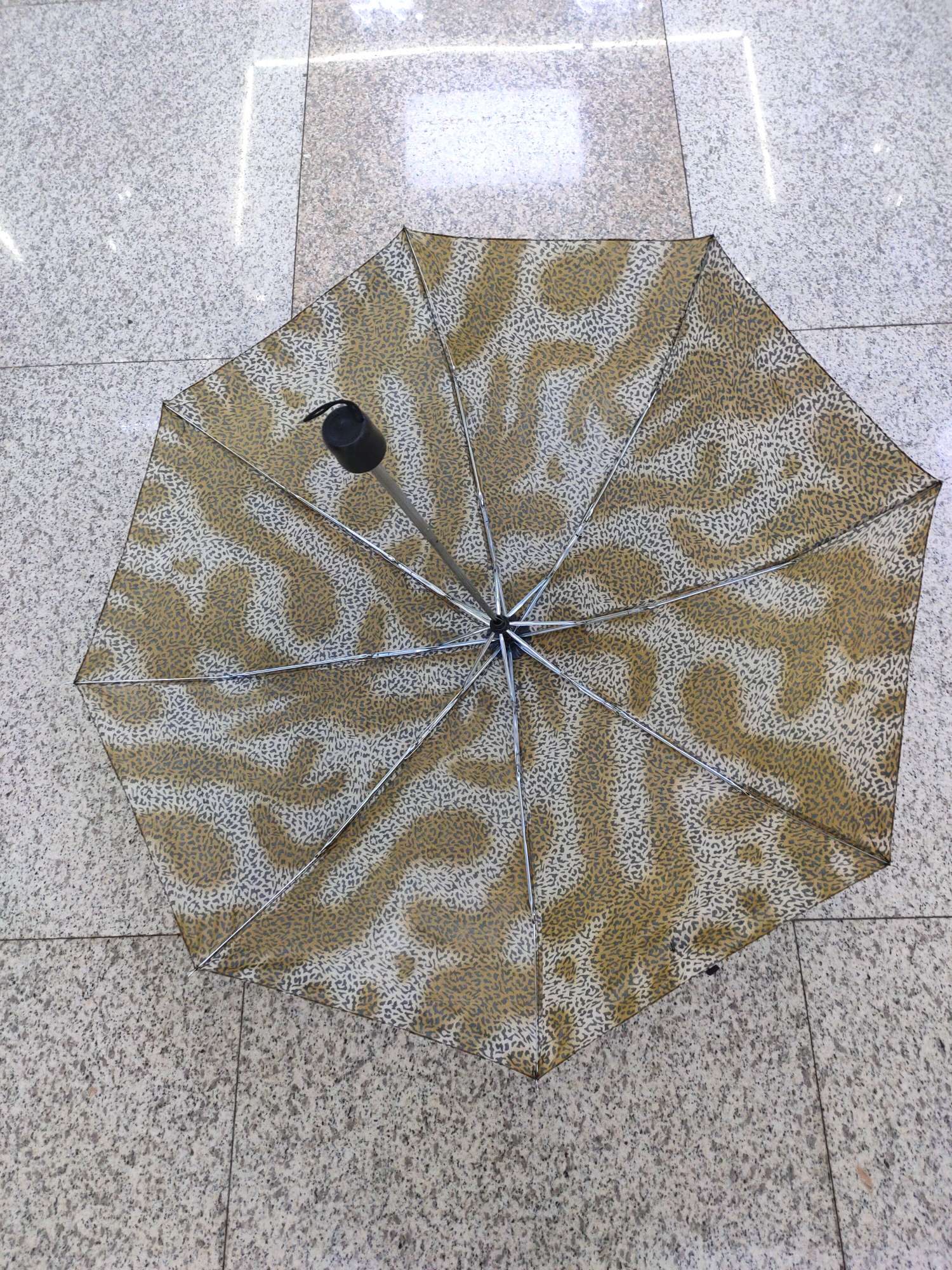 53cm8k three-fold ultra-mini polyester flower umbrella Application Scenario