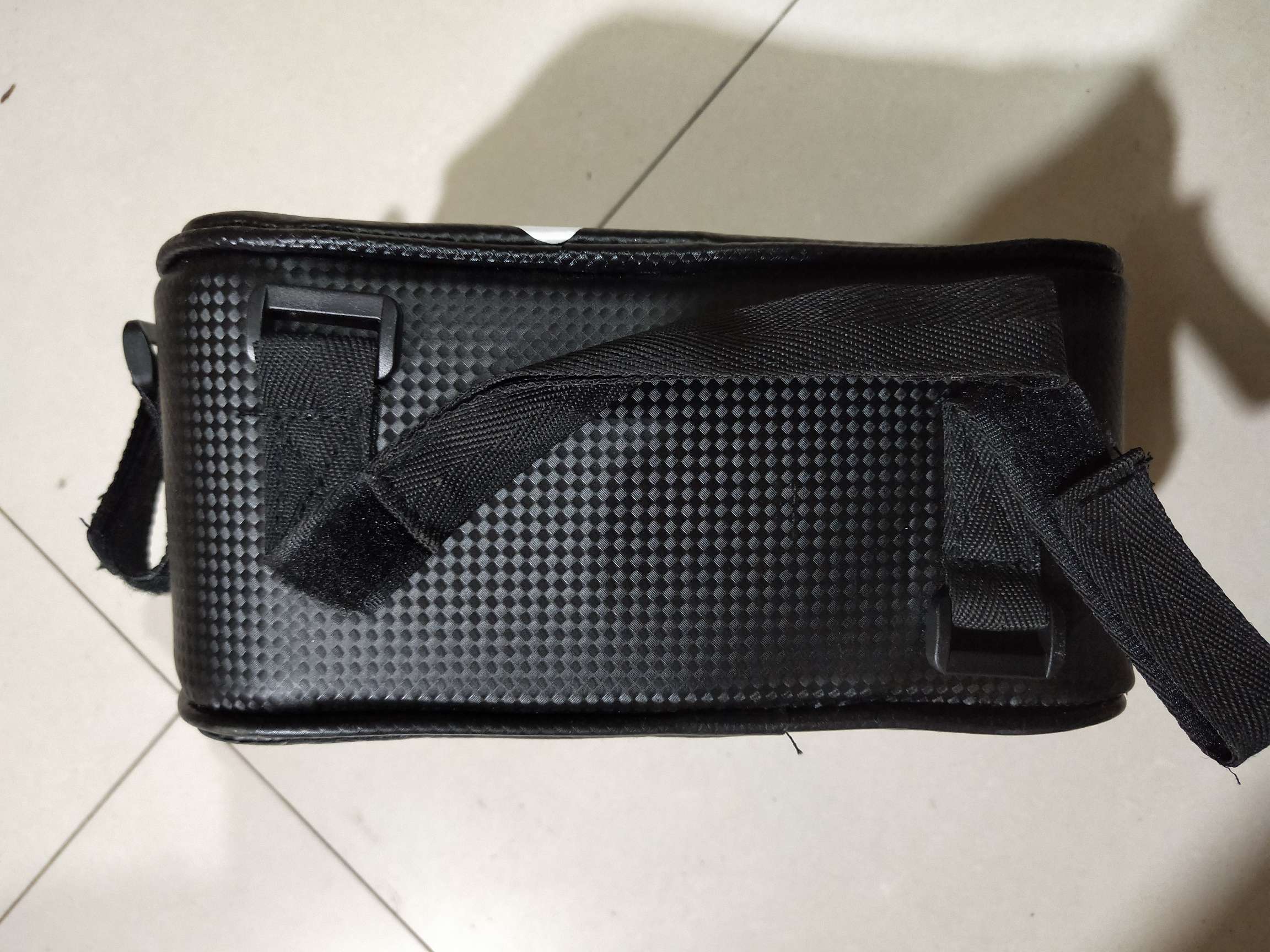 TQ~913 自营车前杆包包细节图