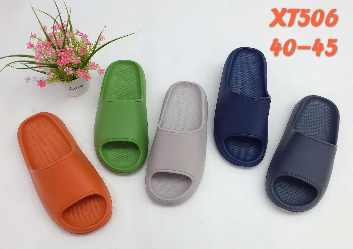 Household shoes306 thumbnail