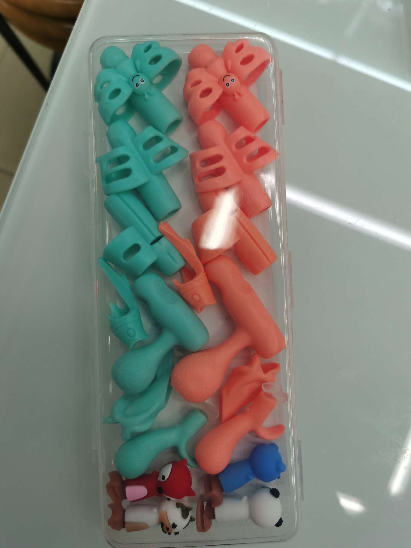 Children's silicone pen grip set, a best-selling pen grip detail image 2