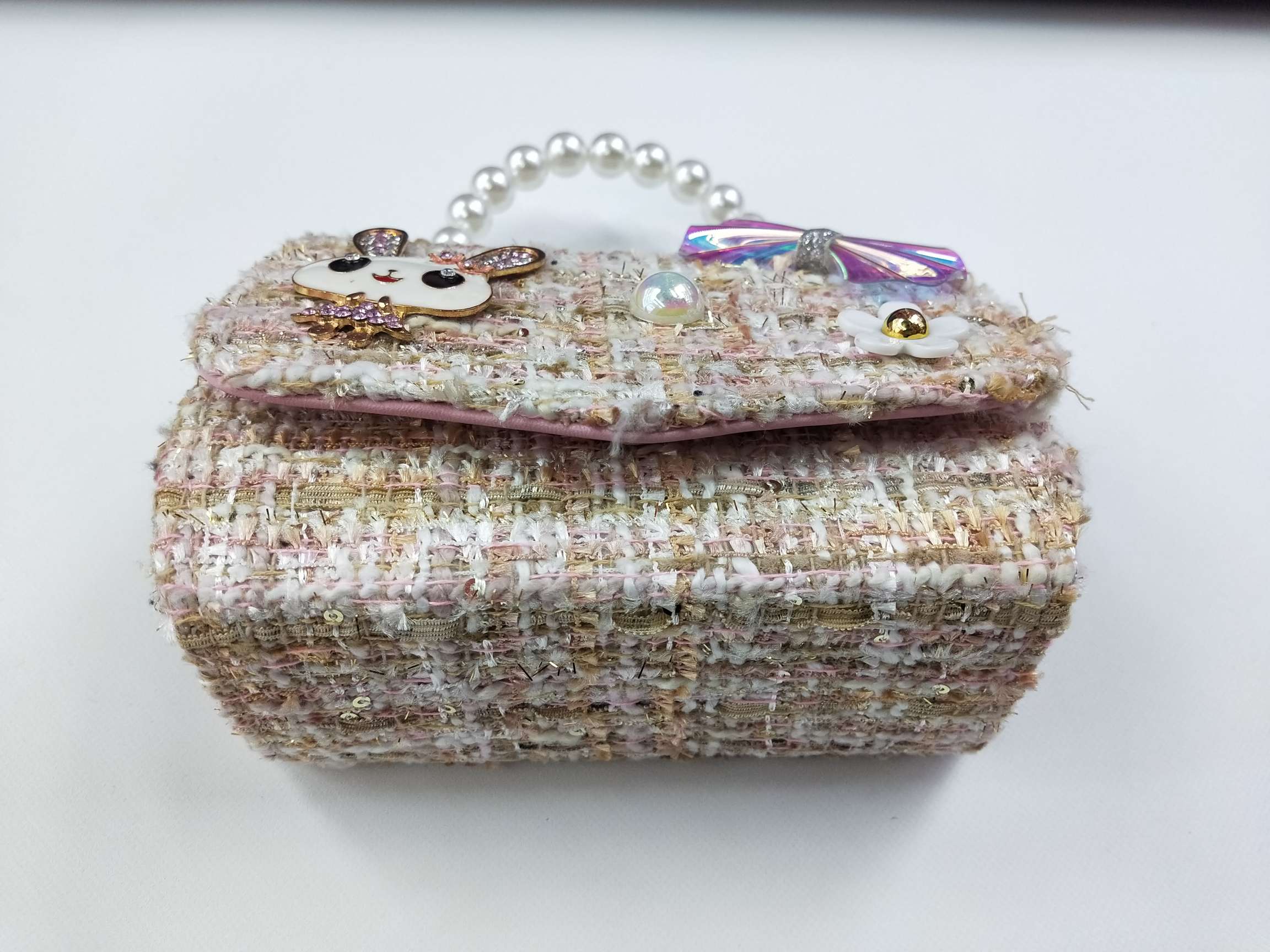 Direct sales from the manufacturer of fashionable children's bags, princess bags, chanel-style bags, little girl bags and coin purses Item Picture