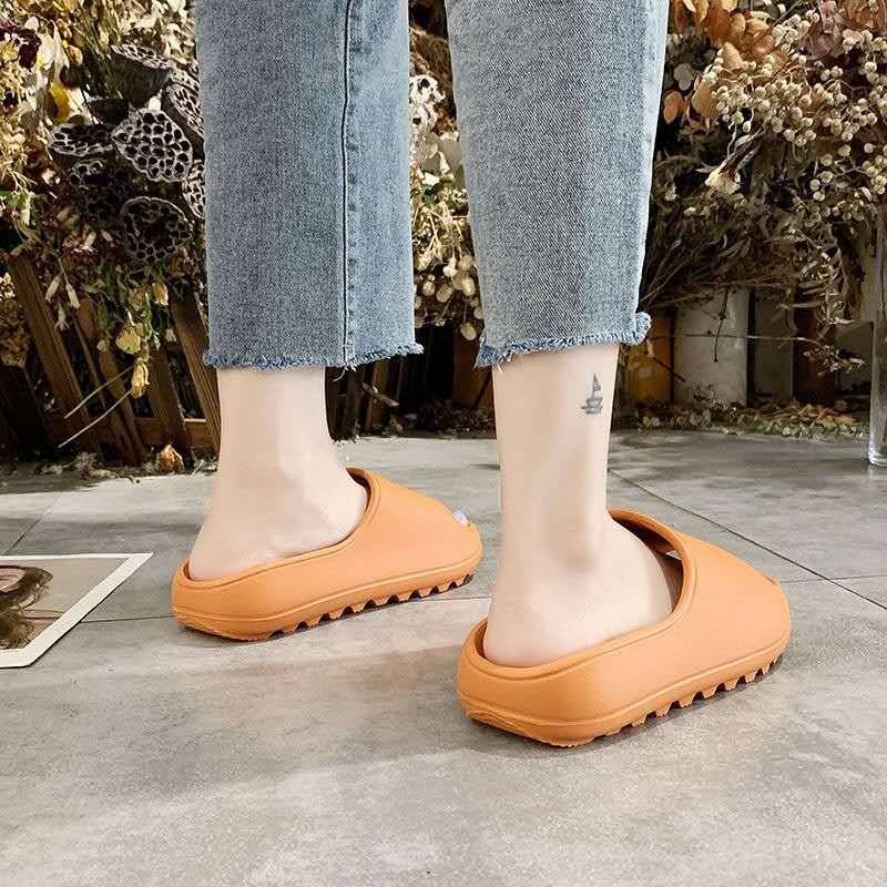 Eto Slippers details Picture