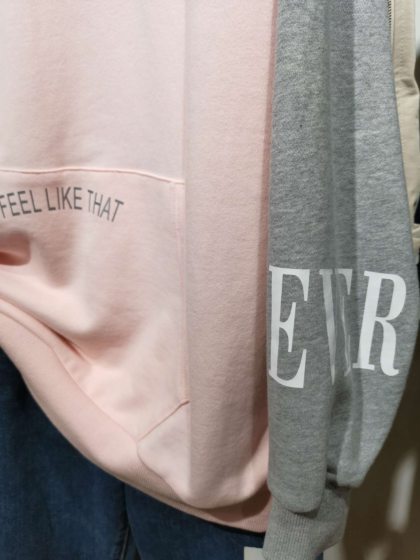 Pink cotton high round-neck sweatshirt Specification image
