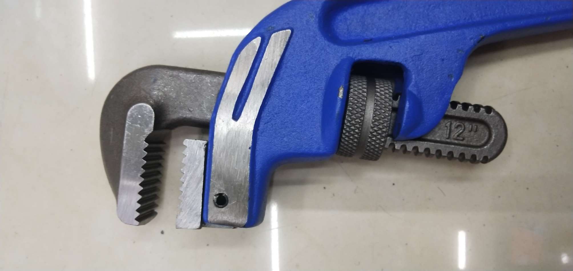 Skew Pipe Tongs details Picture