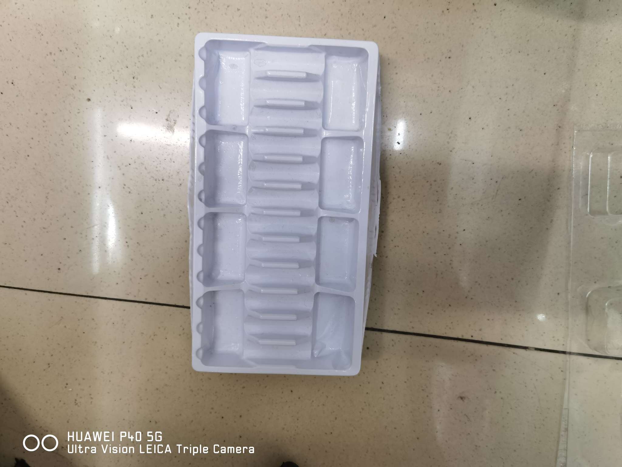 新款奶白吸塑壳pvc塑料包壳方形托底吸塑盒
