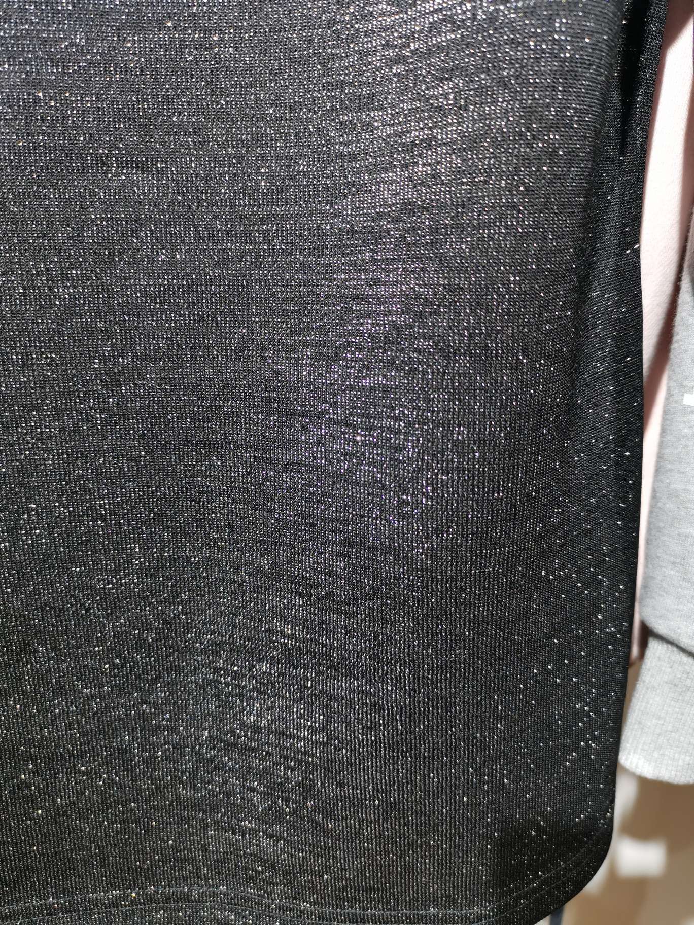 Polyester fiber gold thread surface large round neck women's sweatshirt details Picture