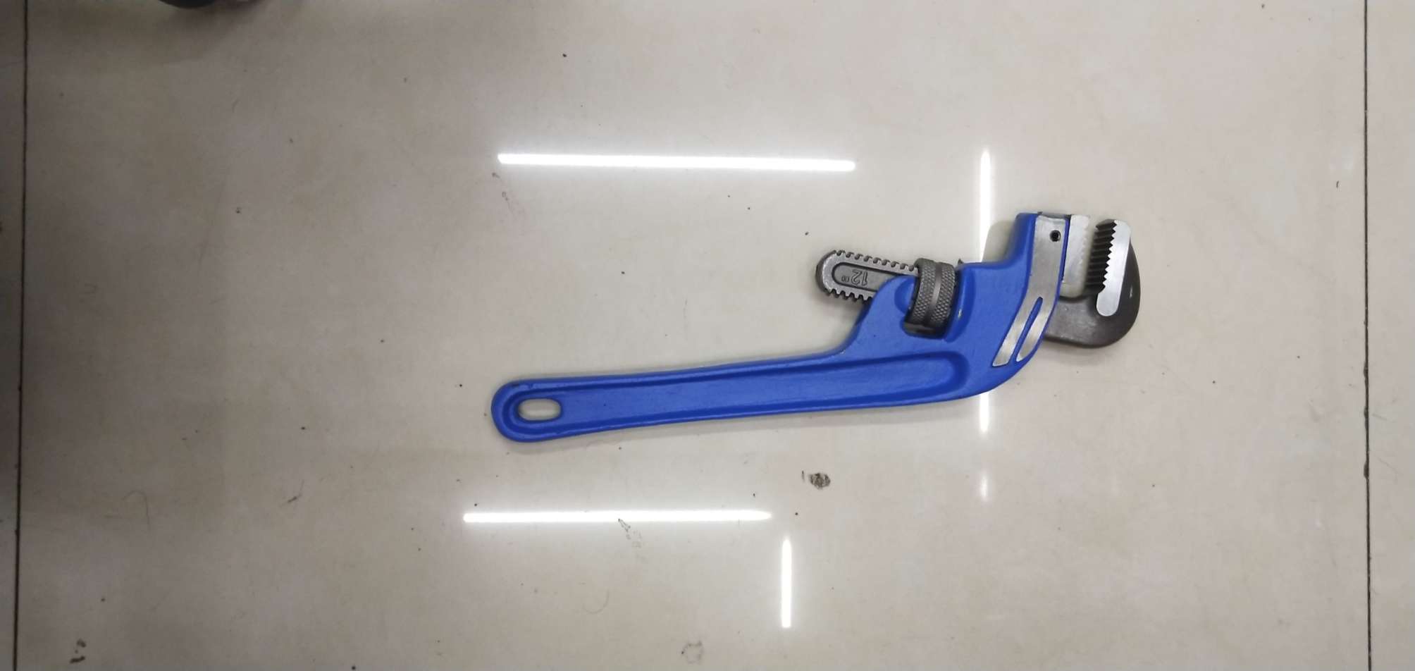 Skew Pipe Tongs details Picture