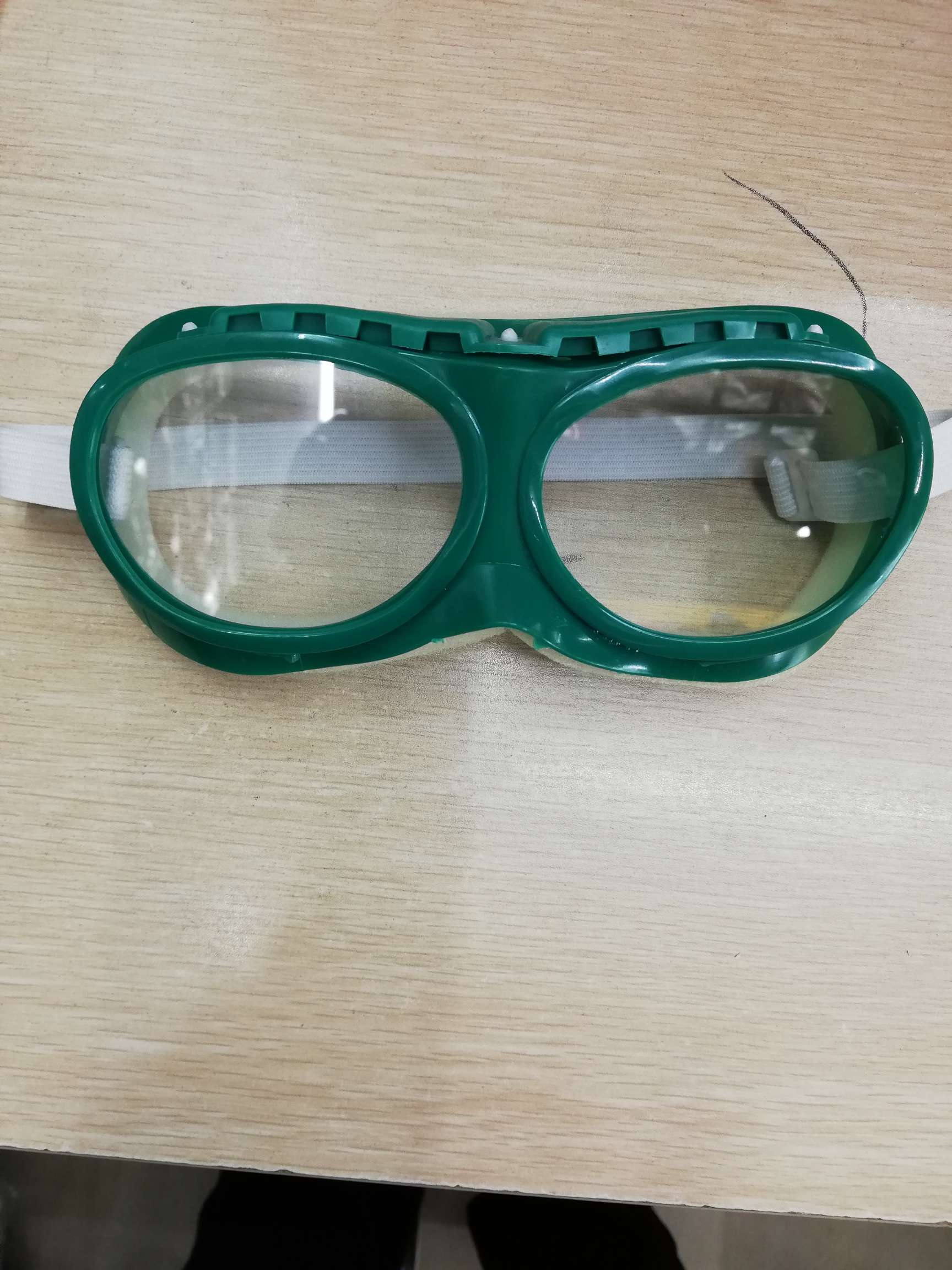 绿海绵防护眼镜