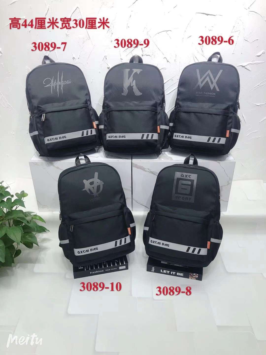 3089-9 Casual backpack details Picture