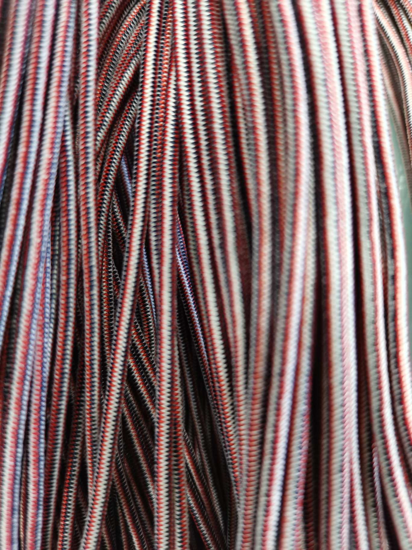 251