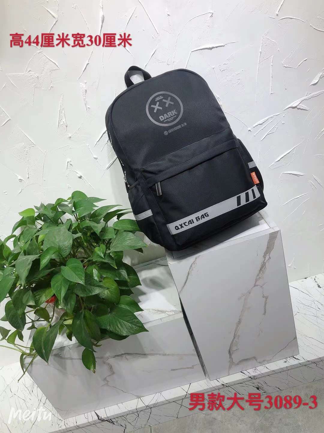 3089-3休闲背包图