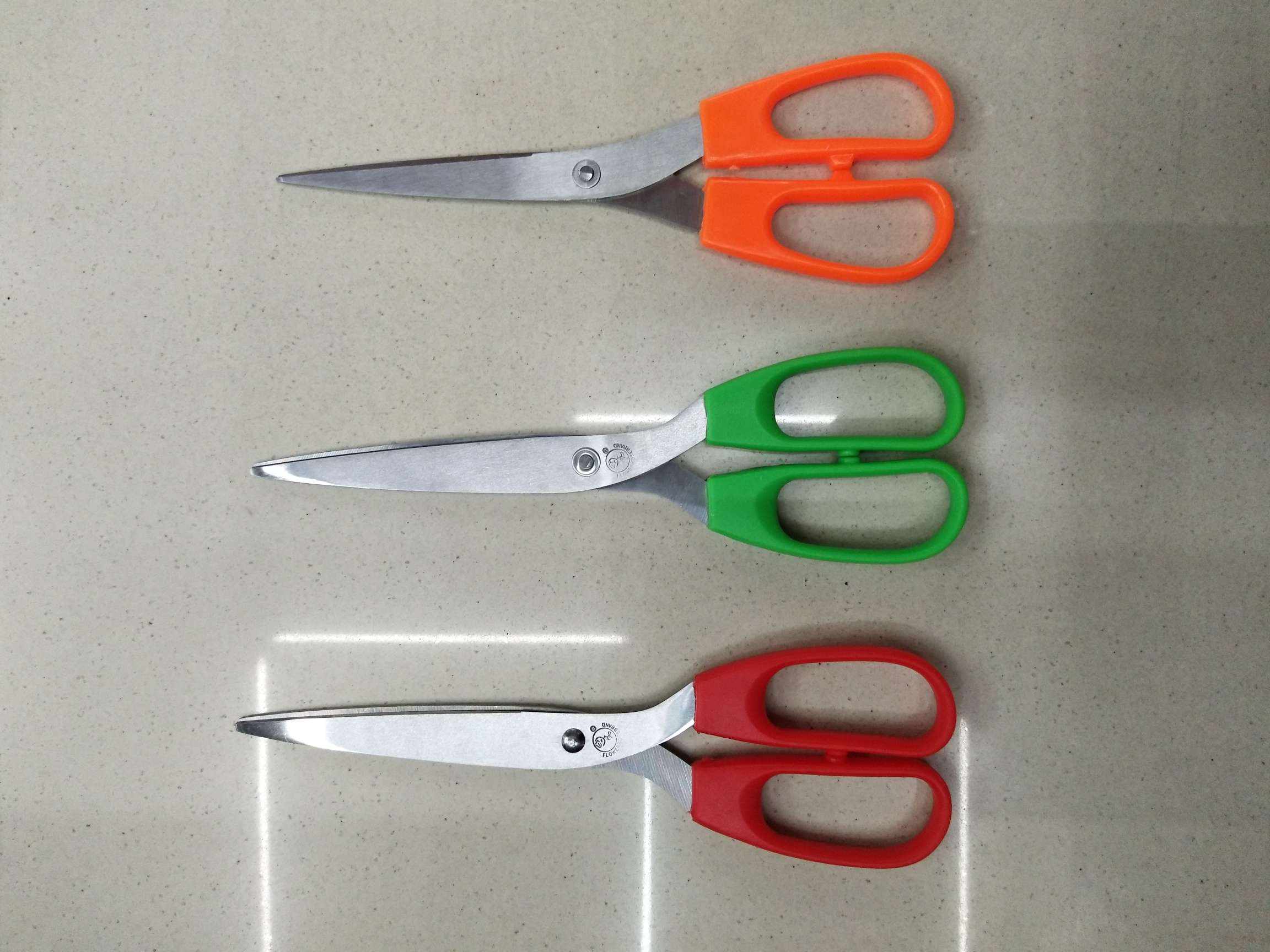 大玫瑰剪刀 不锈钢剪刀 办公文教 办公剪刀 长度20.5cm，手柄宽度6.5cm