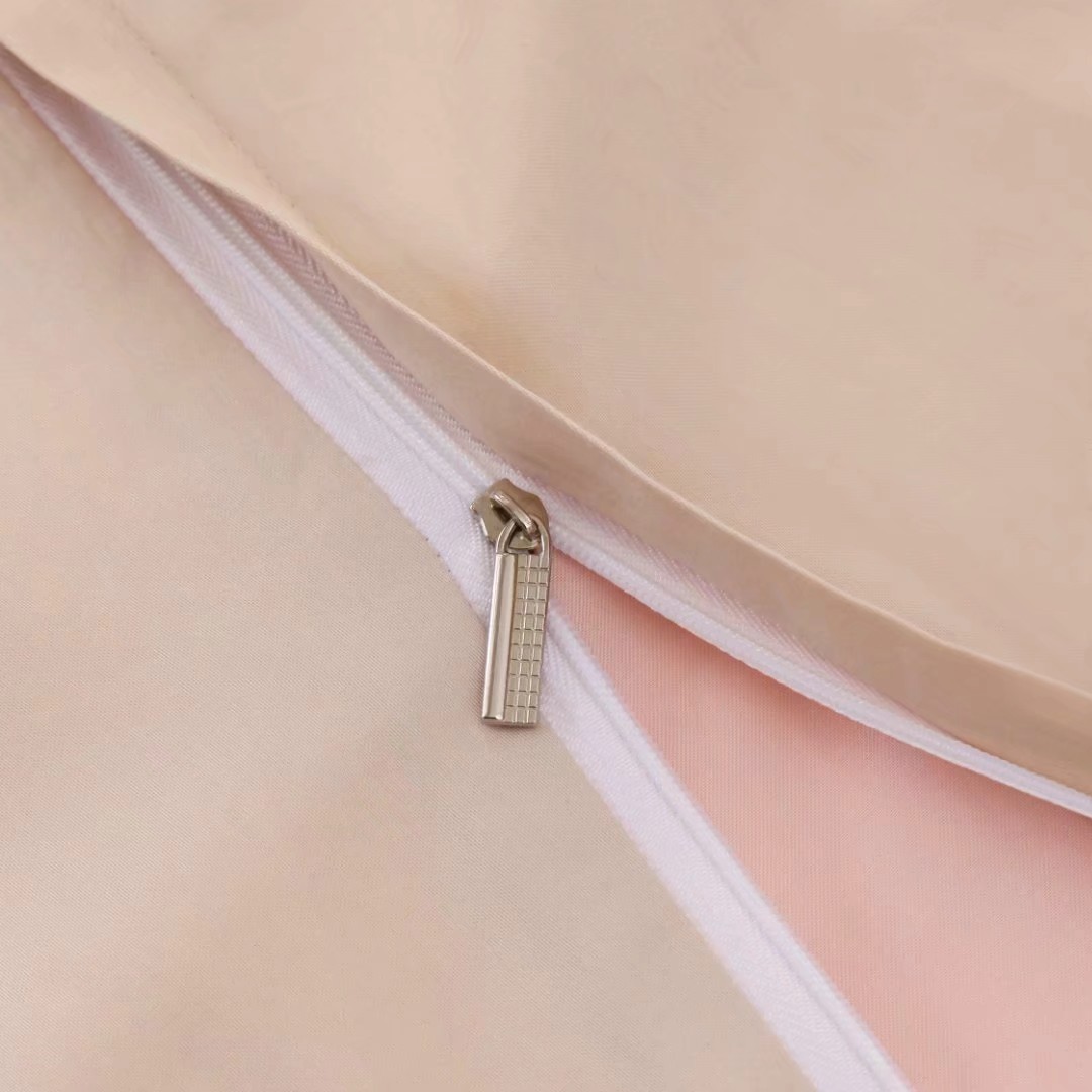 Yiwu Quality products: Frosted four-piece set, soybean winter quilt, four-season quilt, Silk quilt, long-staple cotton, modern simple luxury style, American style, modern simple fashion style, home textile four-piece set, quilt, bedding, Nordic fashion style undefined
