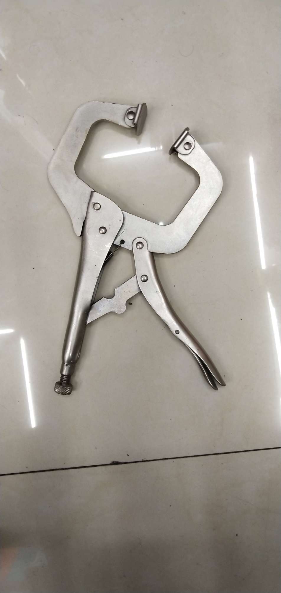 Type C Grip Pliers full figure