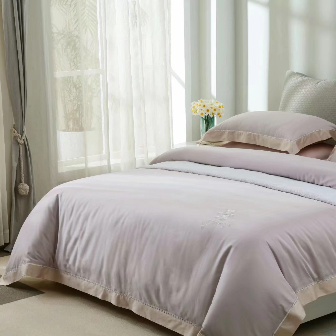 Yiwu quality products: Frosted four-piece set, soybean winter quilt, four-season quilt, Silk quilt, long-staple cotton, modern simple luxury style, American style, modern simple fashion style home textile four-piece set, quilt, bedding, Nordic fashion style winter quilt undefined