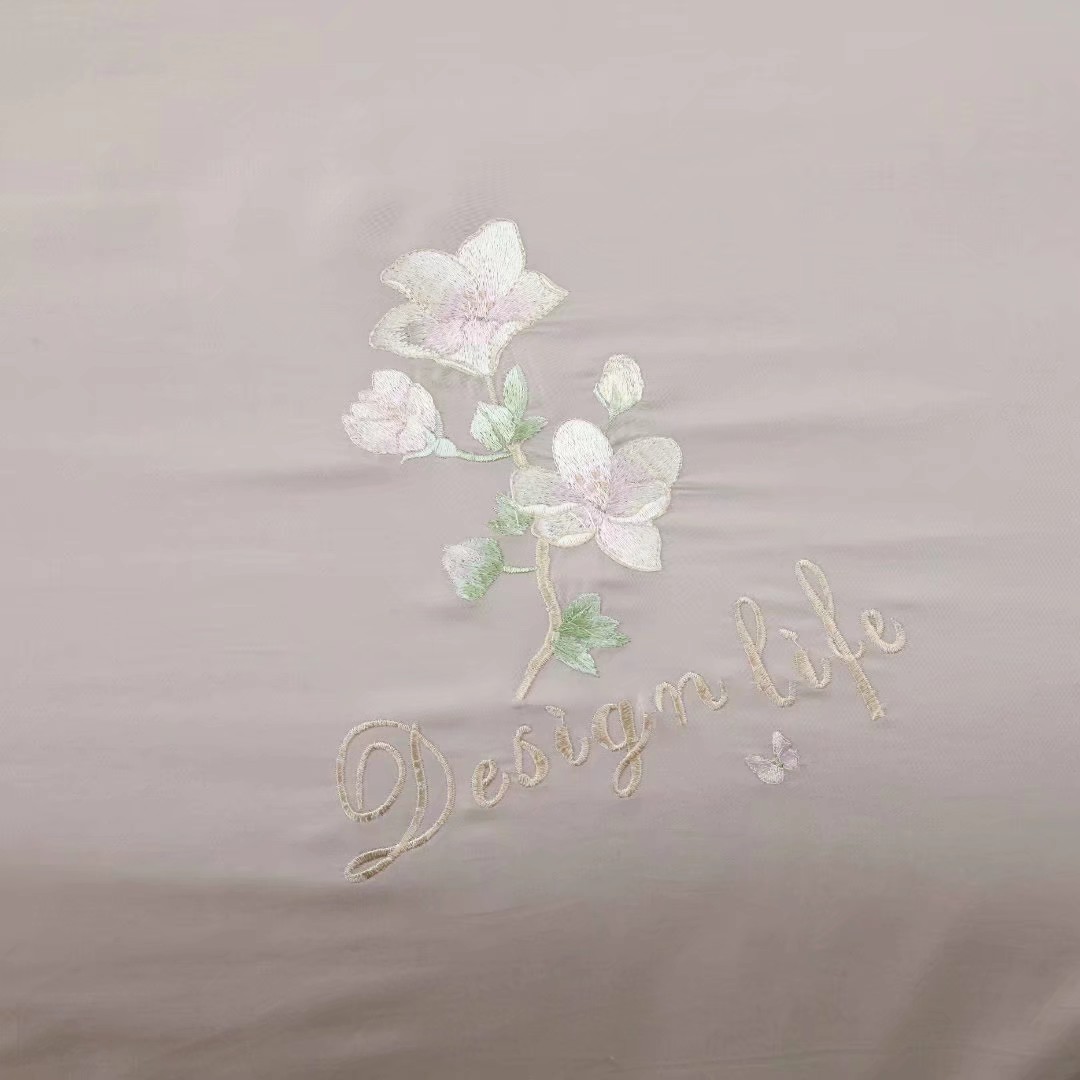 Yiwu quality products: Frosted four-piece set, soybean winter quilt, four-season quilt, Silk quilt, long-staple cotton, modern simple luxury style, American style, modern simple fashion style home textile four-piece set, quilt, bedding, Nordic fashion style winter quilt detail image 7