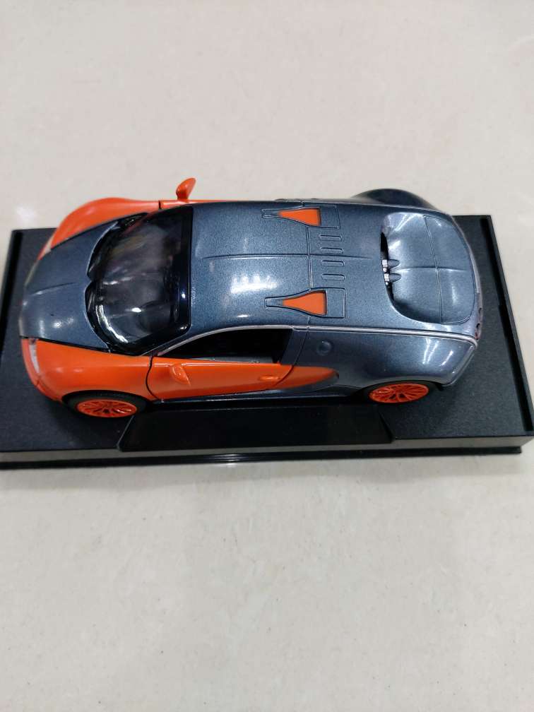 合金车模型跑车仿真小车产品图